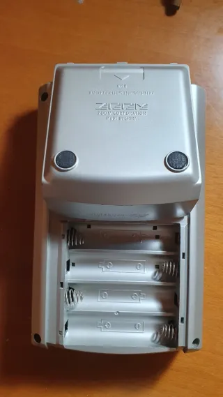 ZOOM PS 04 MULTIPISTA GRABADOR  MULTIEFECTOS RITMO