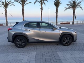 LEXUS UX250H garantia 15 años
