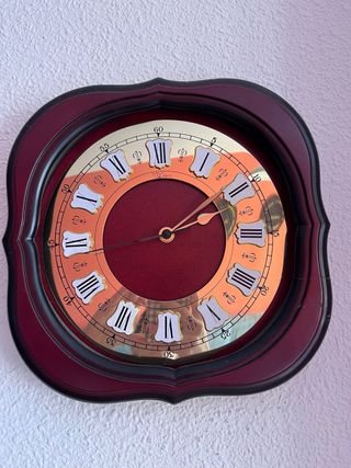 Reloj de pared decorativo