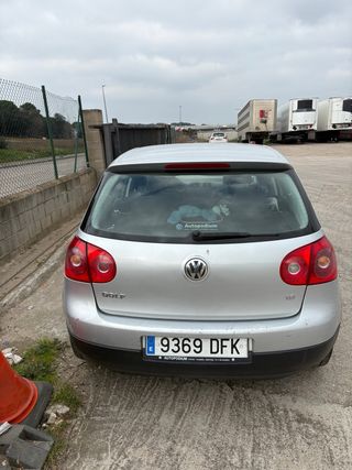 Volkswagen Golf 5 , año 2006,