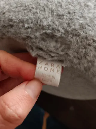 Cabeza de rinoceronte decorativa pared