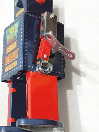Robot D-73 St. John Mecánico