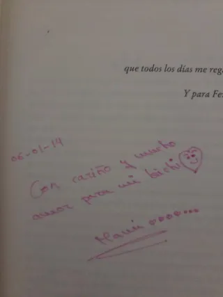 Libro Julia Navarro - Muy buen estado