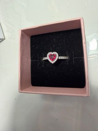 Anillo Pandora Corazón Rojo y Plata