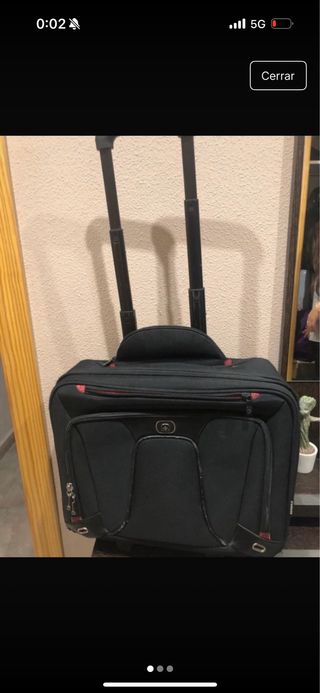 Maletín de viaje negro con ruedas