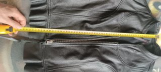 Cazadora de cuero. Talla M
