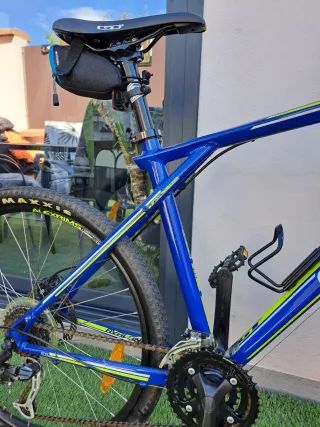 Bicicleta GT Avalanche 4.0 Azul