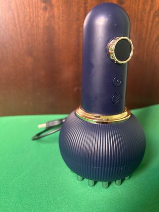 Masajeador de cabeza azul con USB