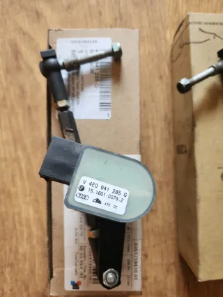 Regulador Faróis Audi A8/S8 2004-2010