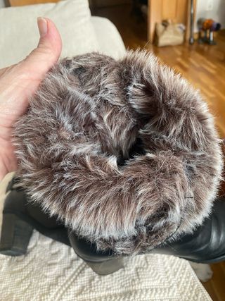 Botines de piel negros