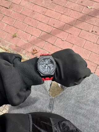 Reloj Casio G-Shock Negro y Rojo