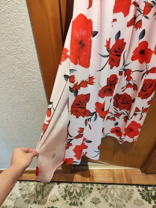 Vestido floral rojo y blanco-rosado de estampado