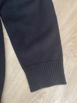 Jersey Ami Paris Negro Corazón Rojo