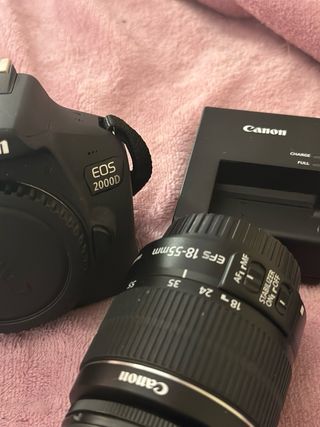 Canon EOS 2000D Fotocamera