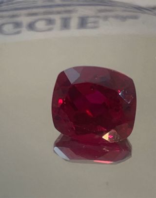 Rubí Mogok 11.05 Quilates Impecable