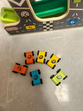 Piste macchine dilegno per bambini piccoli