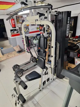 Cinta de Correr BH + Máquina de Pesas