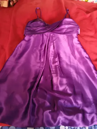 Vestido de fiesta morado