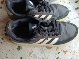 Deportivas Adidas y Reebok Talla 42/5 los dos pack