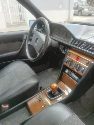 Mercedes-Benz mercedes 300 diesel 1988