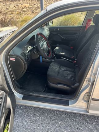 Volkswagen Golf  1999