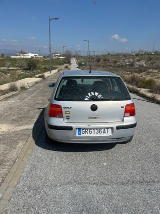 Volkswagen Golf  1999