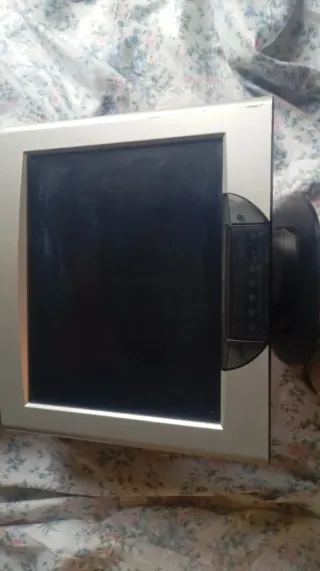 Pantalla Táctil Ordenador Negra/Plateada