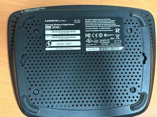 3 Routers Cisco Linksys