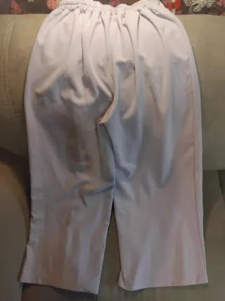 Pantaloni donna lilla con bottoni