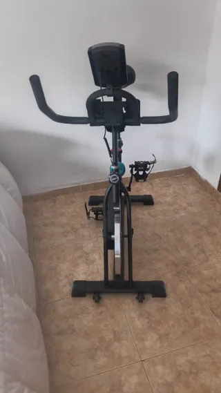 Bicicleta Spinning Cecotec Negra