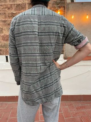 Camisa Étnica India Gris y Rosa