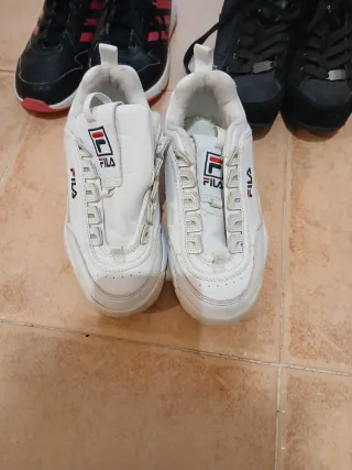 Lote Zapatillas Adidas y Fila y kangaroos