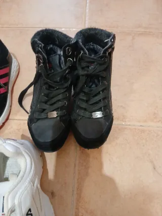 Lote Zapatillas Adidas y Fila y kangaroos