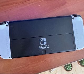 Nintendo Switch OLED Blanca y Negra