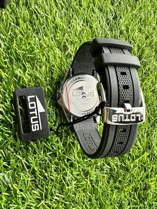 Reloj de hombre Lotus Plata y Negro