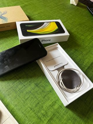 iPhone SE 128GB Nero