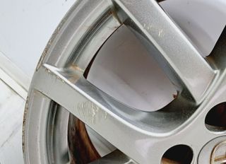 Llanta toyota r17 avensis berlina 2.0 d4-d 5228896