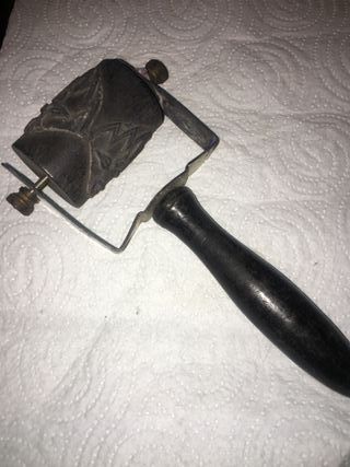 Antiguo mundillo o bolillero