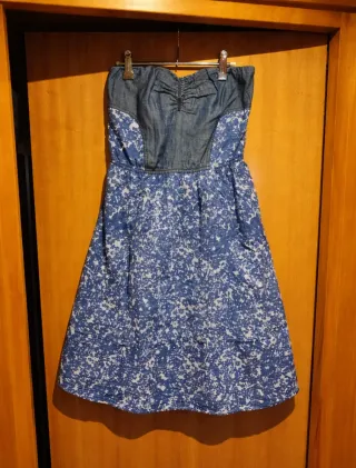 Vestido de verano sin tirantes floral con chaqueta