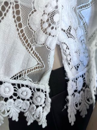 Top in pizzo bianco