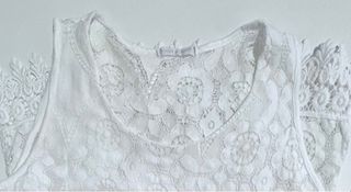 Top in pizzo bianco