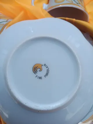 Set Tazzine e Piattini Oro Zecchino fine porcellan