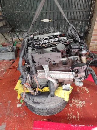 Motor 2000 BMW N47D20A 143 cv cigueñal dañado