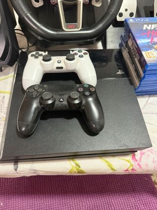 Pack PS4 + Volante + Juegos Carreras