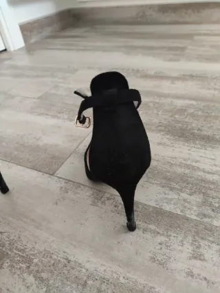 Zapatos de tacón negros