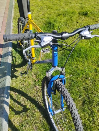 Bicicleta MTB Decathlon modelo Ucrania