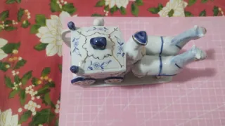 Statuetta Porcellana Carrozza Cenerentola