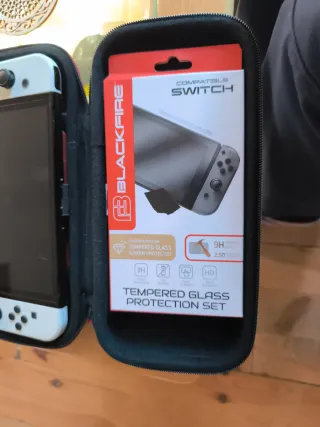 Nintendo Switch OLED Nero e Bianco