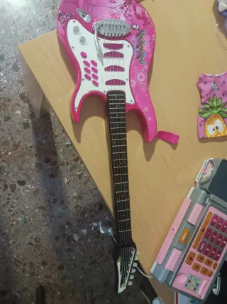 Guitarra Juguete Electrónica Rosa