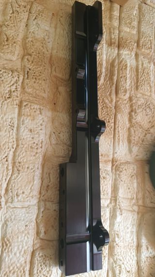 AEM 99-00 Honda Civic Si Black Fuel Rail